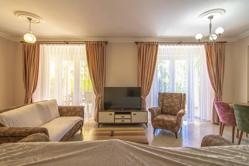 Calis'Ta Denize Sifir 8 Kisilik Villa Pearl 8 페티예