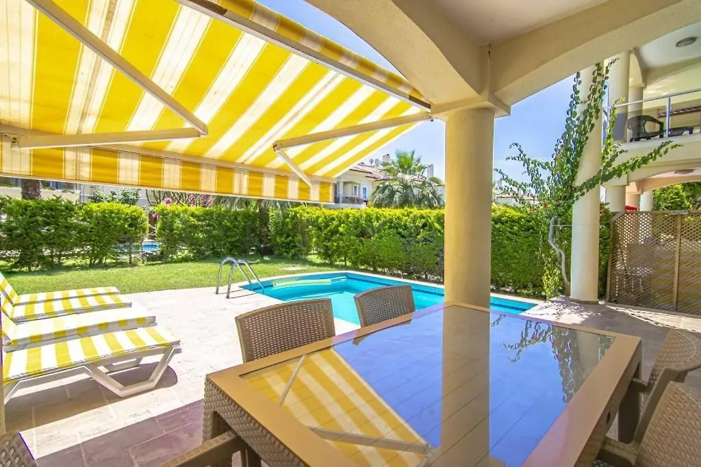 Calis'Ta Denize Sifir 8 Kisilik Villa Pearl 8 Fethiye Turkey
